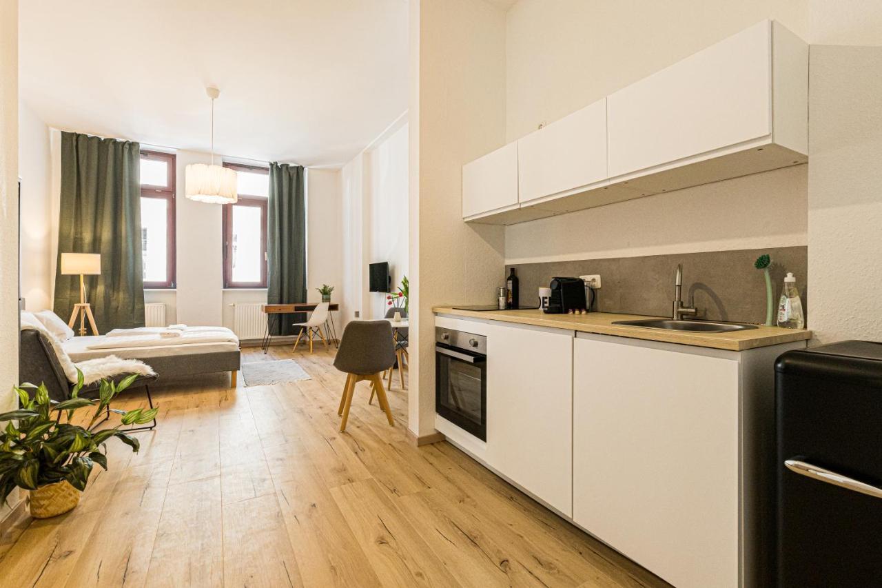 Ruhige Und Stilvolle Wohnung Am Clara-Zetkin-Park Lipsia Esterno foto