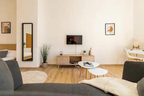 Ruhige Und Stilvolle Wohnung Am Clara-Zetkin-Park Lipsia Esterno foto